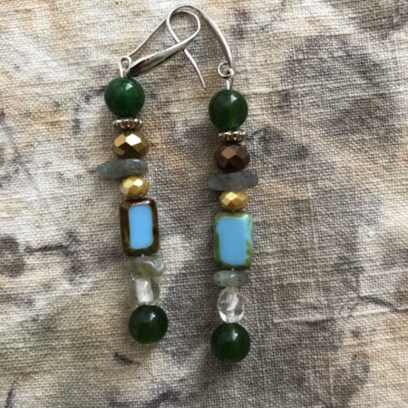 Strand of mixed small beads including green agate