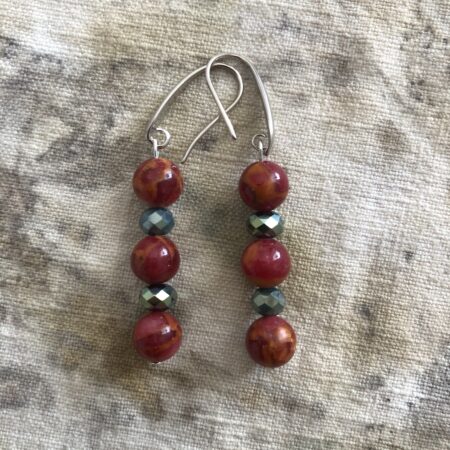 Small quartzite and faceted crystal beads