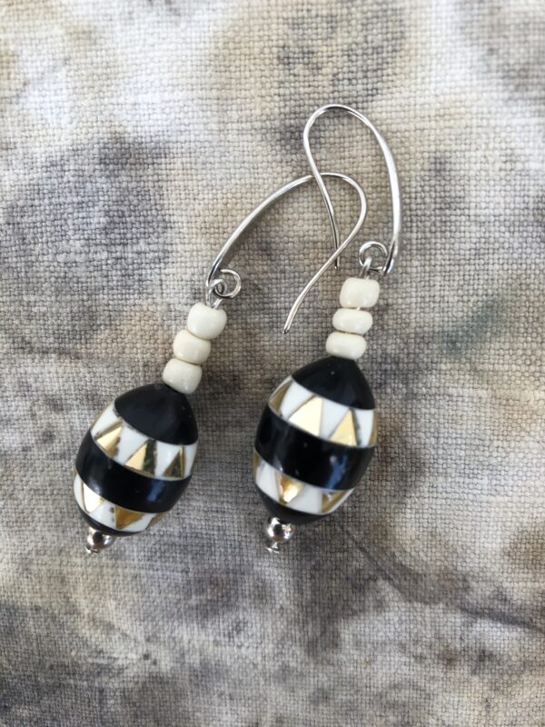 BEAD EARRINGS