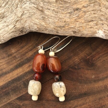 Amber agate with pale flecked beads